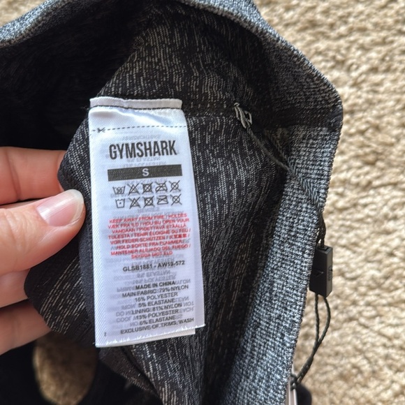 NWT Gymshark Camo Seamless Sports Bra Black Small - Picture 6 of 6